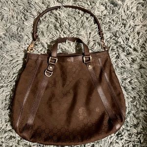 Authentic Gucci Handbag. Black. Removable Strap